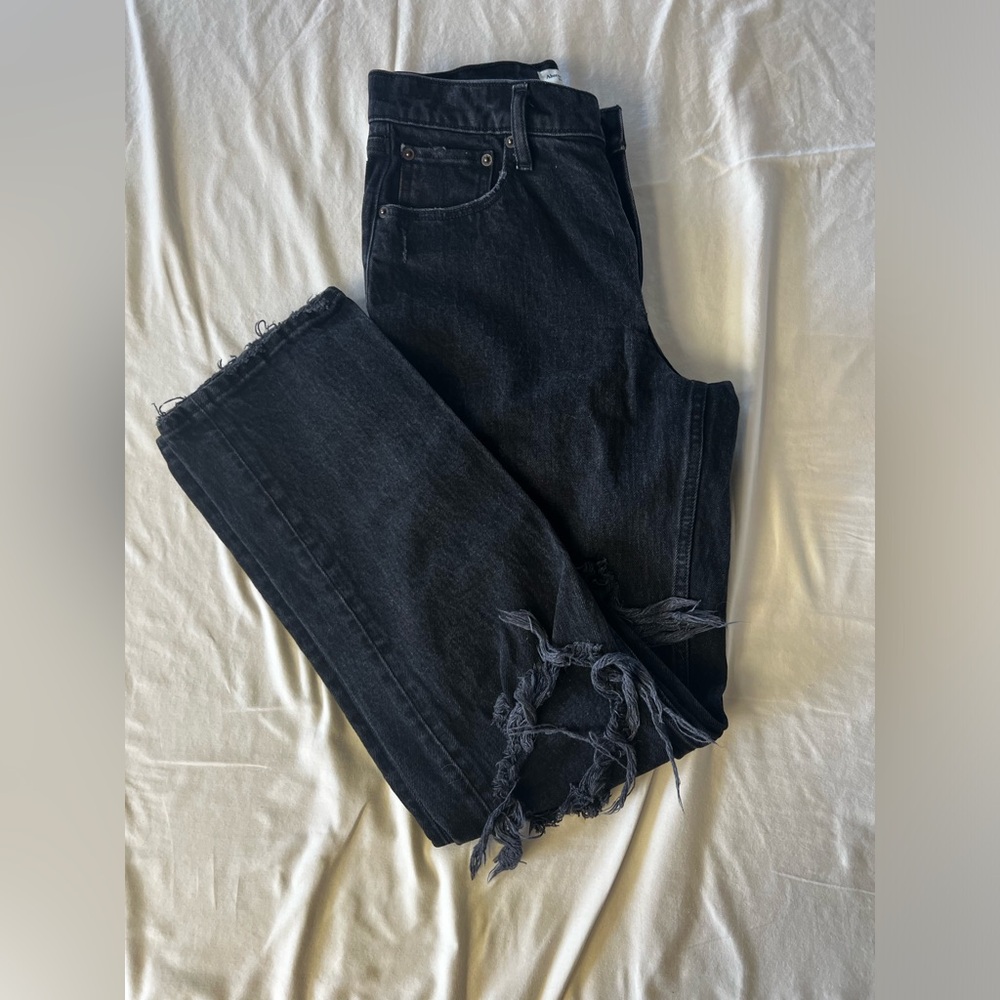 Abercrombie & Fitch High Rise Black Distressed Jeans